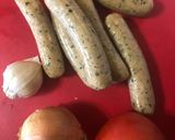 Foto del paso 2 de la receta: Chanterelles, espárragos verdes y butifarras guisadas a la catalana