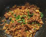 A picture of step 7 of Gobi gosht.