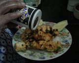 A picture of step 6 of Paneer sashliks.