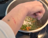 Foto del paso 1 de la receta: Arroz integral de verduras con bacalao