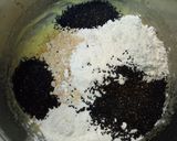 A picture of step 2 of Soy Flour and Sesame Cookies.