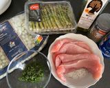 Une image de l'étape 1 de 😋 Salade de poulet aux fèves et aux asperges.