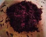 A picture of step 1 of Beetroot payesh.