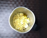 A picture of step 2 of Dates and banana cake.