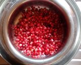 A picture of step 2 of Pomegranate Milkshake.