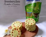 Foto langkah ke 5 dari resep Strawberry Dots Matcha Cookies.