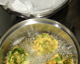 Foto del paso 7 de la receta: Buñuelos de lechuga