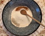 Muffin tönkölybúza fehérlisztből piros bogyós gyümölcsökkel és szósszal recept fázis 2 fotója