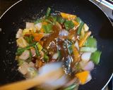 A picture of step 5 of Chicken Cashew Nuts.