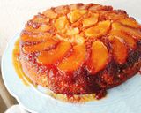 A picture of step 2 of Apple cake with caramel.