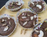 A picture of step 3 of Chocolate chips cup cake.