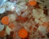 Foto langkah ke 2 dari resep Sup bakso telur puyuh buncis.