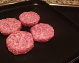 Foto del paso 3 de la receta: Mini hamburguesas con huevo de codorniz🍔🍳