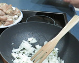 Foto del paso 3 de la receta: Manitas de cerdo al pimentón