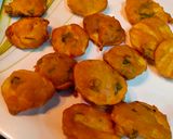 बटाटा भजी (batata bhaji recipe in marathi) रेसिपी स्टेप 2 फोटो 
