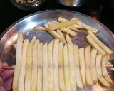 A picture of step 3 of Potato French Fries Pizza.