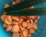 Foto langkah ke 1 dari resep Kolak Sederhana (Pisang & Ubi Kuning) Resep Turun Temurun.