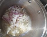 A picture of step 1 of Sprouted kala chana gravy.