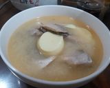 Foto langkah ke 5 dari resep Salmon Miso Soup.