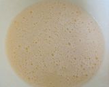 A picture of step 1 of Apple Cinnamon and Honey Cake.