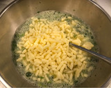 Foto del paso 4 de la receta: Tortilla de tallarines con queso