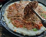 A picture of step 4 of Crispy Rava Mysore masala dosa.