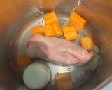 A picture of step 1 of Hobbit :P Melton Mowbray Pork Pie - Worlds Best - Really Try once and well... you know :P - Enjoy :P.