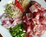Hình bước làm 1 của món Ba chỉ rim mắm sả