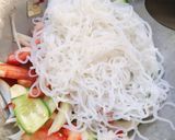 รูปขั้นตอนการทำที่ 6 ของ ยำไข่ดาวใส่เส้นบุก
