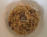 Foto langkah ke 7 dari resep Donat Indomie.