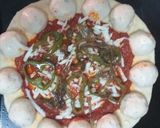 صورة لخطوة 6 من وصفة بيتزا 🍅🍕🧀🌶🍕🧀🌶🍕