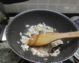 A picture of step 4 of Dal Palak.