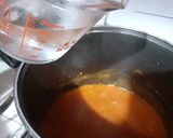 Foto del paso 13 de la receta: Pizza de pepperoni con una salsa de tomate casera