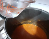 Foto del paso 13 de la receta: Pizza de pepperoni con una salsa de tomate casera