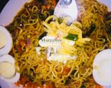 A picture of step 6 of Egg Veggies noodle 🍜by maryumms_cuisine🌸.