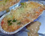 Foto langkah ke 4 dari resep Beef broccoli & carrots cheese bake.