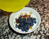 Foto del paso 4 de la receta Kéfir con arándanos y semillas