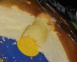 Foto langkah ke 10 dari resep Simple Chiffon Cake.