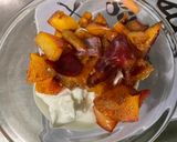 Une image de l'étape 6 de Coupe de skyr aux fraises, prunes et abricot.