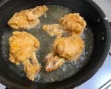 A picture of step 5 of Japanese Chicken Wings Karaage.