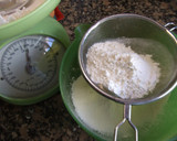 Foto del paso 1 de la receta: Bizcocho veraniego de cerezas frescas