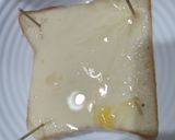 Foto langkah ke 2 dari resep Mozarella French Toast.