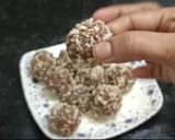 खजूर लाडू (Khajoor Ladoo Recipe In Marathi) रेसिपी स्टेप 6 फोटो 