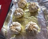 A picture of step 1 of Roasted Garlic.