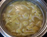 Foto del paso 5 de la receta Tagliatelle con salmón, ajetes y salsa roquefort