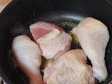 Pollito a la cacerola con su jugo😋