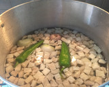 Foto del paso 4 de la receta: Menudo Sonorense con grano y Pata