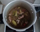 Hình bước làm 3 của món Canh dưa cải chua gân bò
