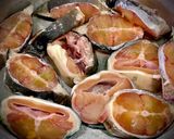 Hình bước làm 2 của món Cá Trê Om Chuối Đậu