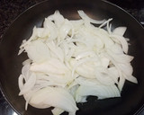 Foto del paso 1 de la receta: Quiche de setas y cebolla caramelizada sin hojaldre